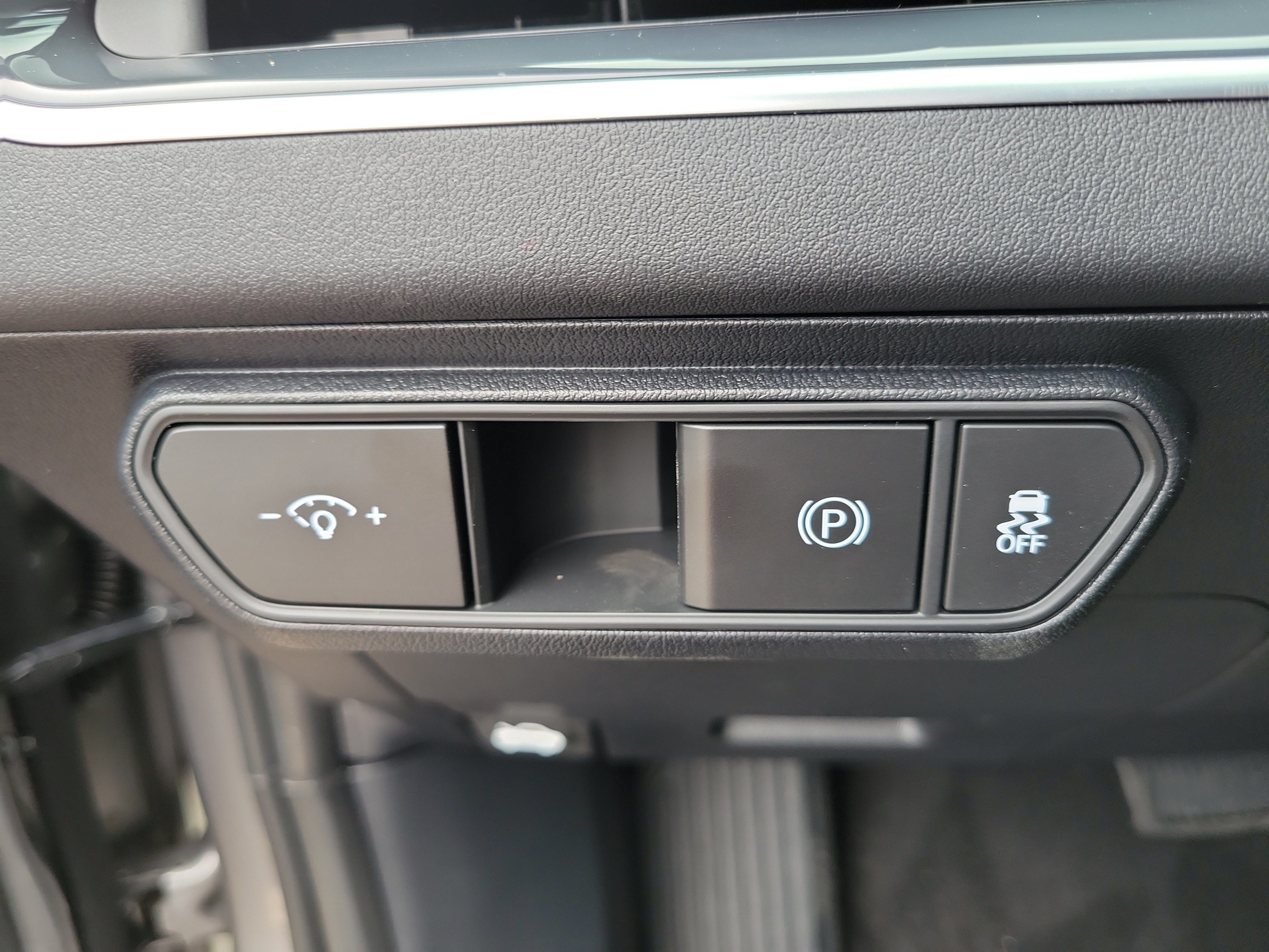 New 2026 Kia K4 GT-Line w/ GT-Line Premium Package FWD image 28