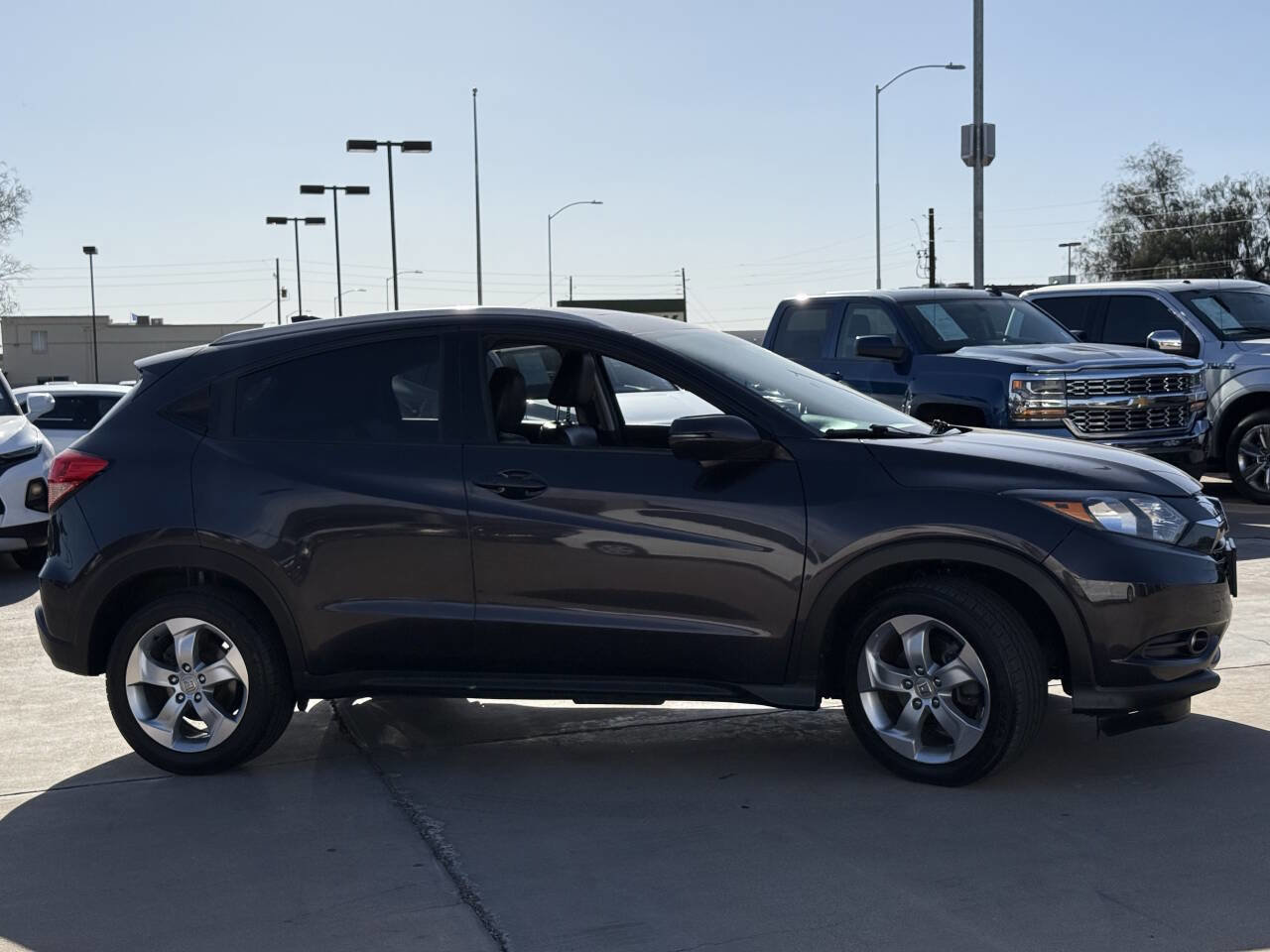 Used 2016 Honda HR-V EX-L image 3