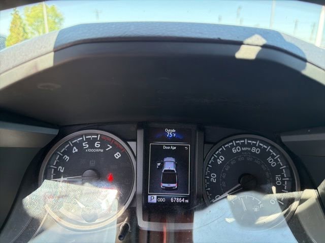 Used 2022 Toyota Tacoma TRD Sport AWD/4WD image 13
