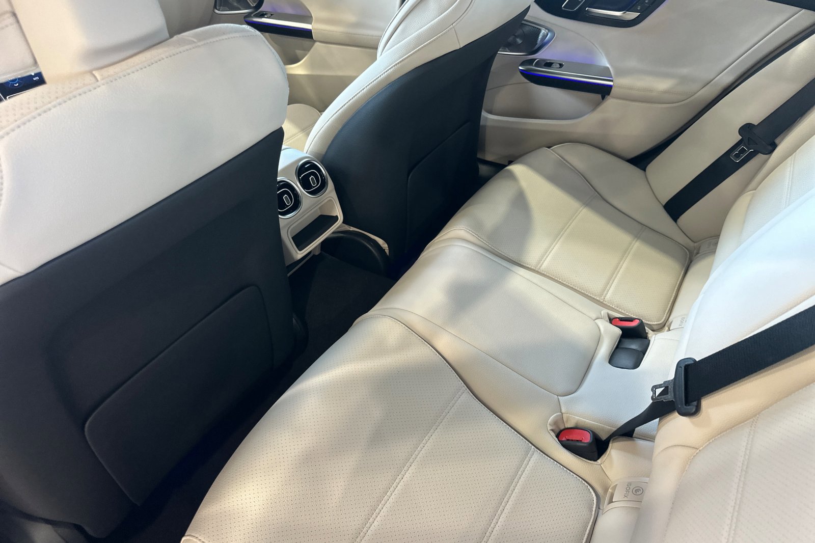 New 2025 Mercedes-Benz C 300 Sedan image 12