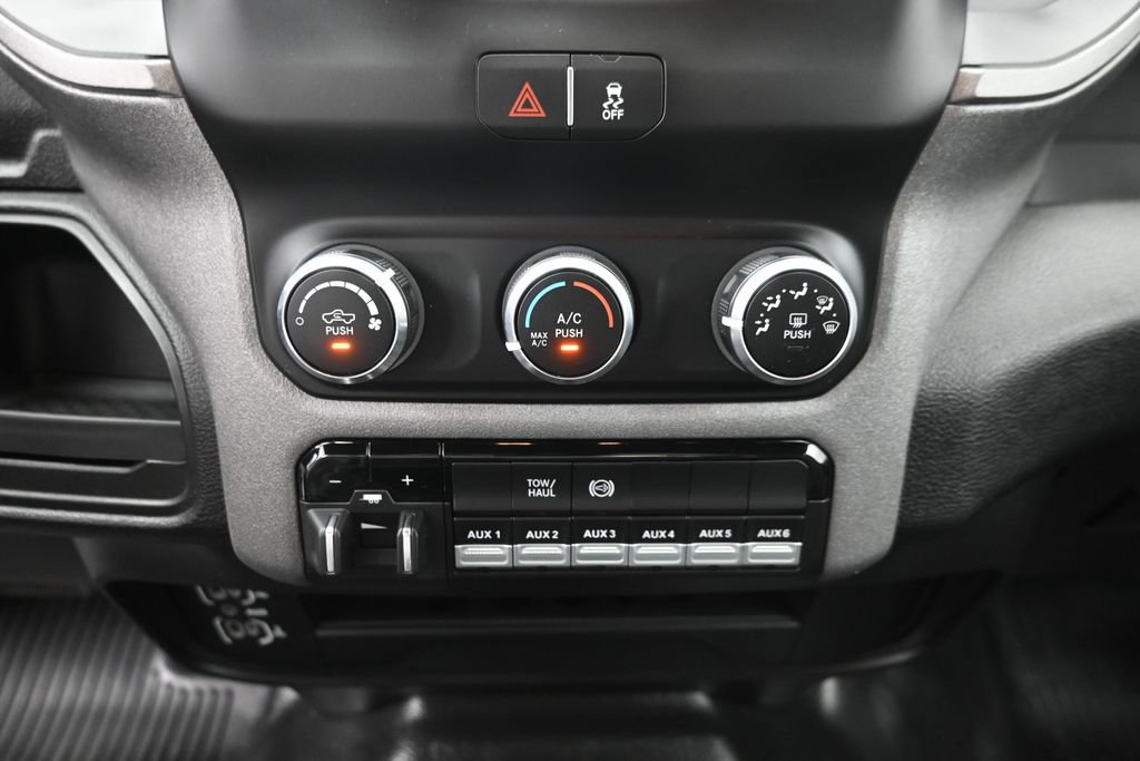 Used 2024 RAM 3500 Tradesman AWD/4WD image 17