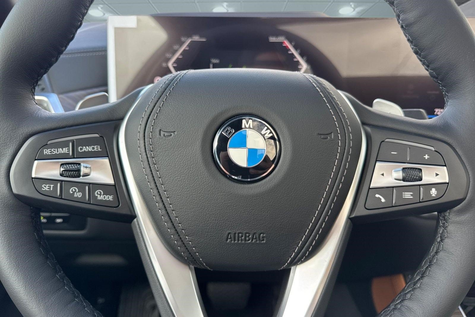 Used 2026 BMW X5 xDrive40i AWD/4WD image 11