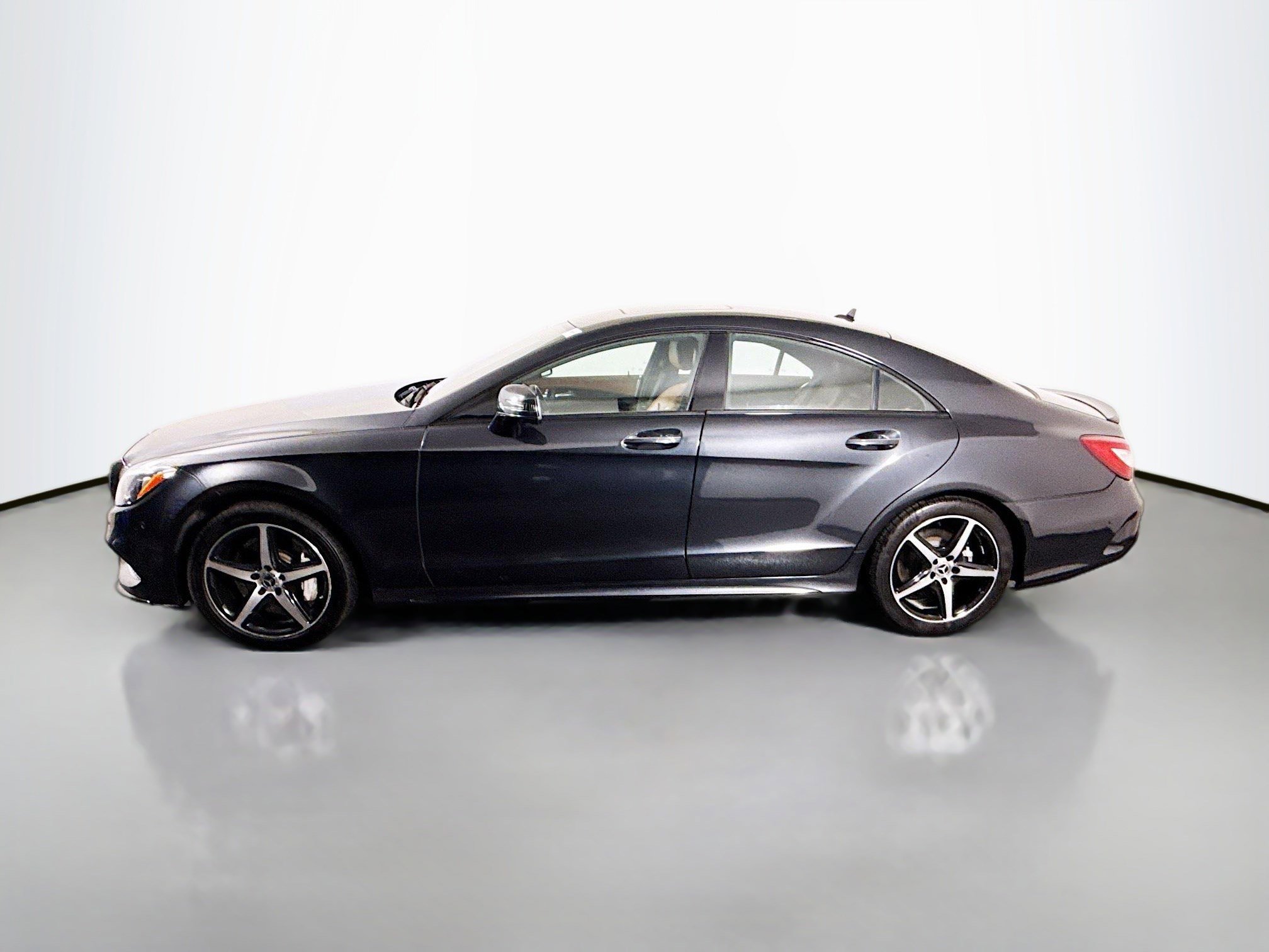 Used 2017 Mercedes-Benz CLS 550 4MATIC image 6