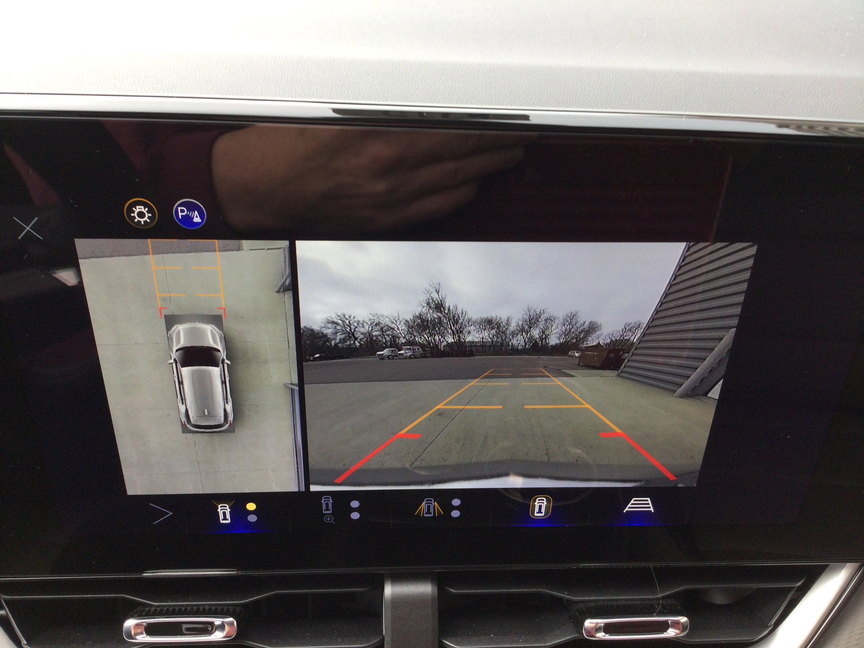 New 2026 Chevrolet Equinox LT w/ Convenience Package II image 19