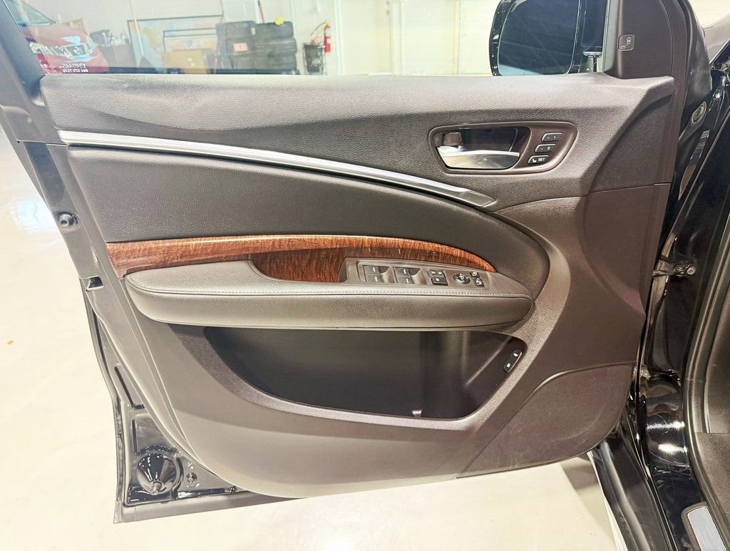 Used 2017 Acura MDX SH-AWD w/ Technology Package image 32