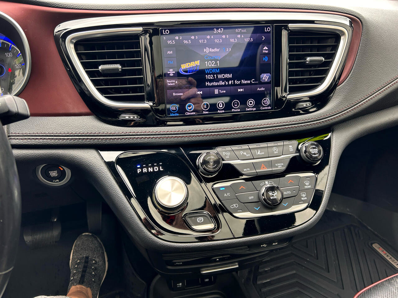 Used 2020 Chrysler Pacifica Limited image 4