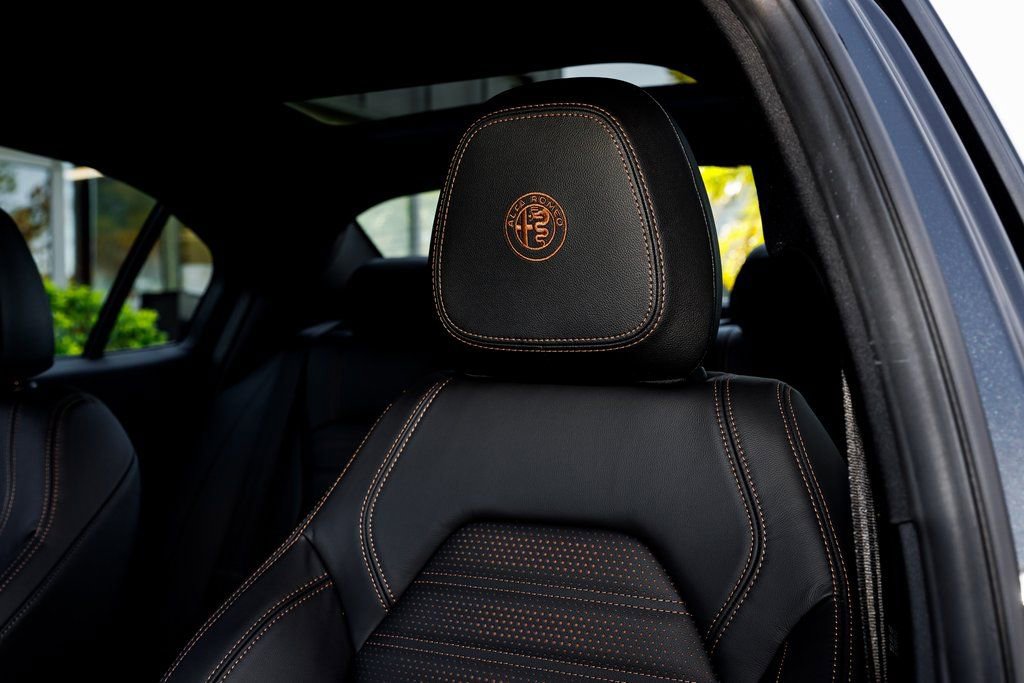 New 2025 Alfa Romeo Giulia AWD w/ Driving Assist Package image 29