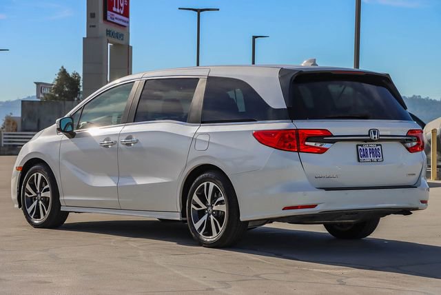 Certified 2024 Honda Odyssey Touring image 6