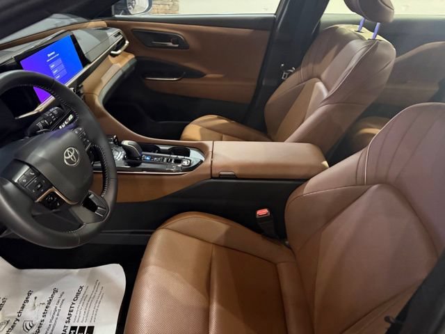 Used 2025 Toyota Crown Signia AWD/4WD image 24