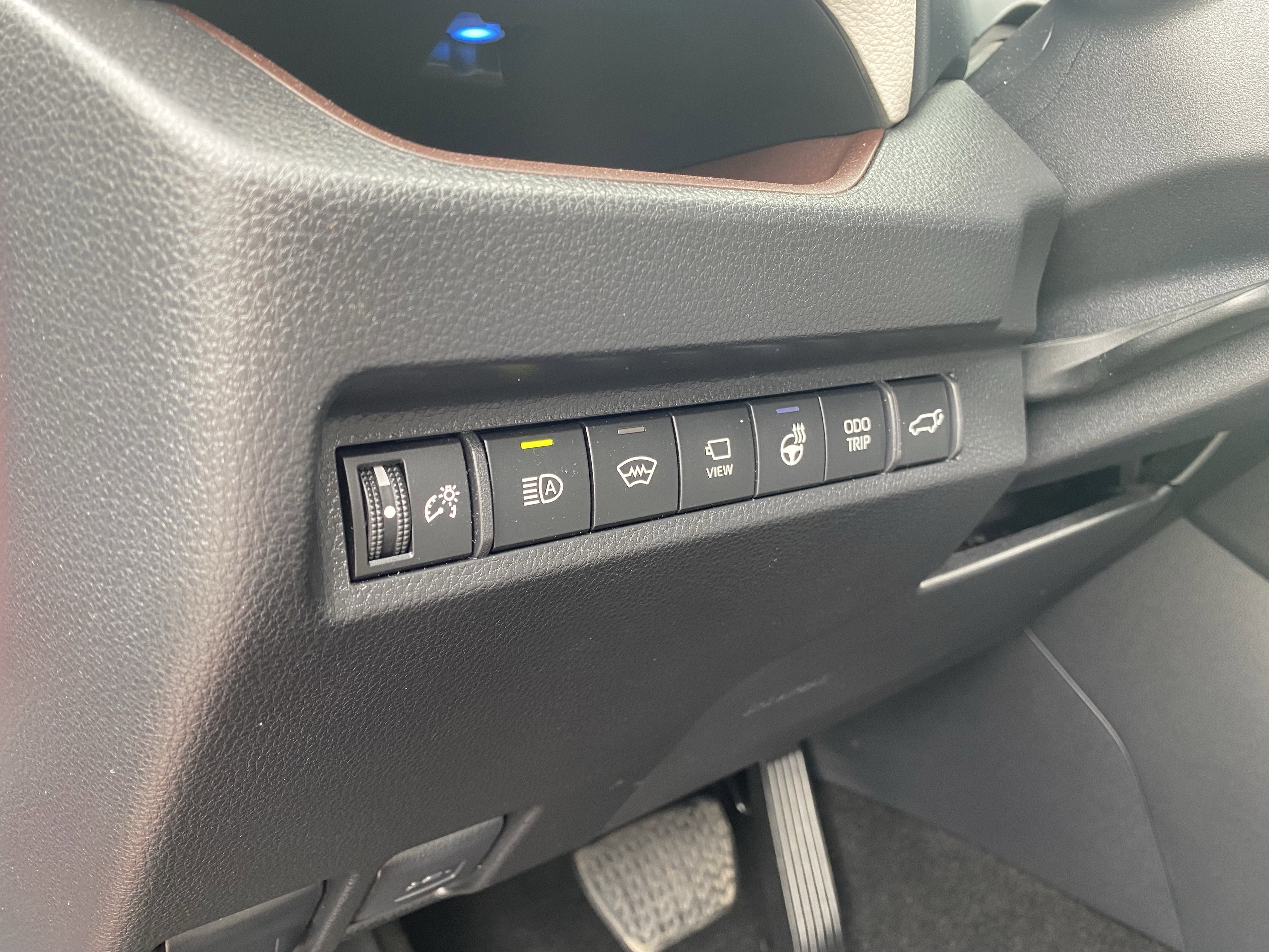 Used 2023 Toyota RAV4 Limited image 20