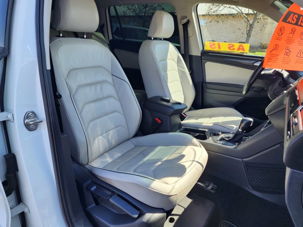 Used 2019 Volkswagen Tiguan SEL Premium image 19