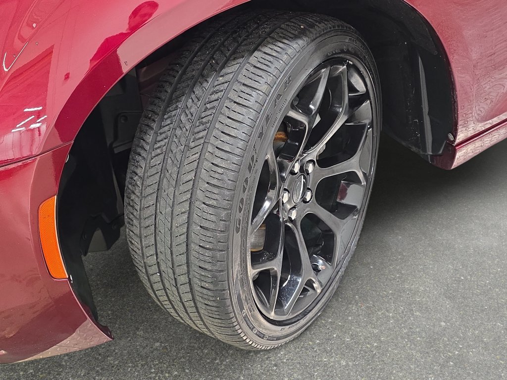 Used 2018 Chrysler 300 Touring w/ Sport Appearance Package RWD image 29