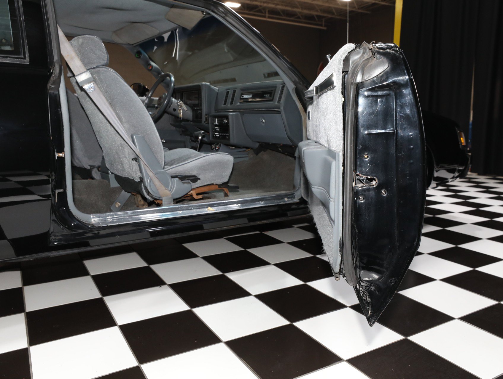 Used 1987 Buick Regal Coupe RWD image 37