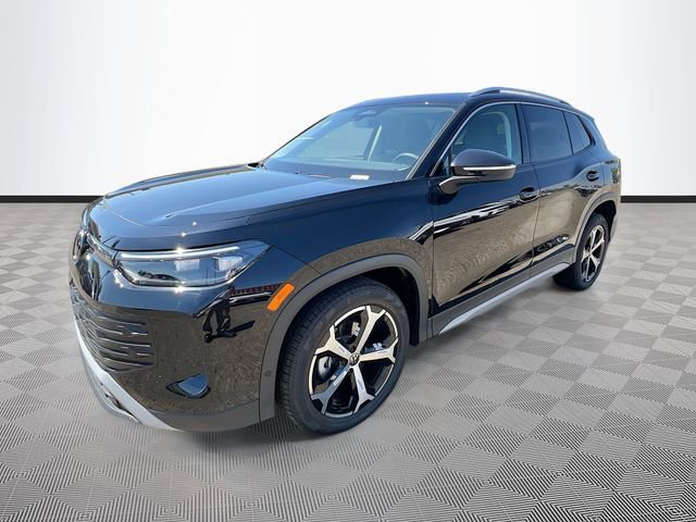 New 2025 Volkswagen Tiguan SE image 3