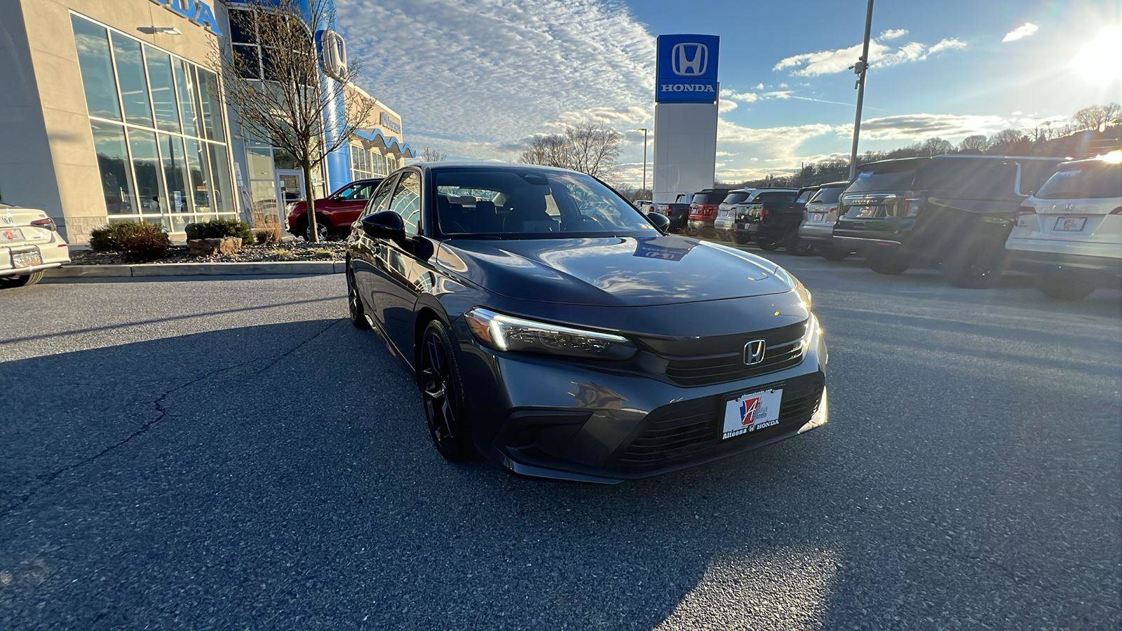 Used 2024 Honda Civic Sport image 2