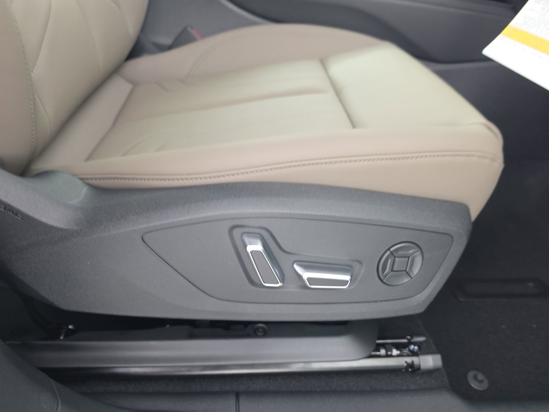 New 2026 Audi Q3 quattro 2.0T AWD/4WD image 47