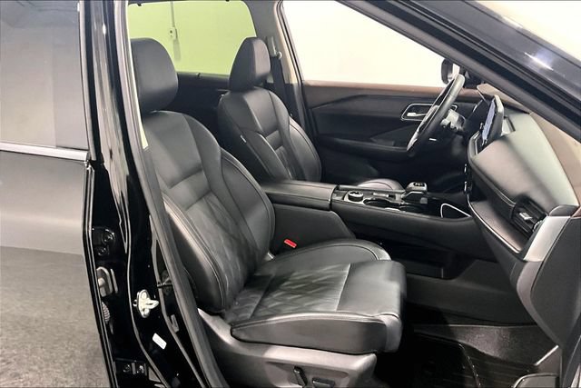 Used 2023 Nissan Rogue Platinum AWD/4WD image 36