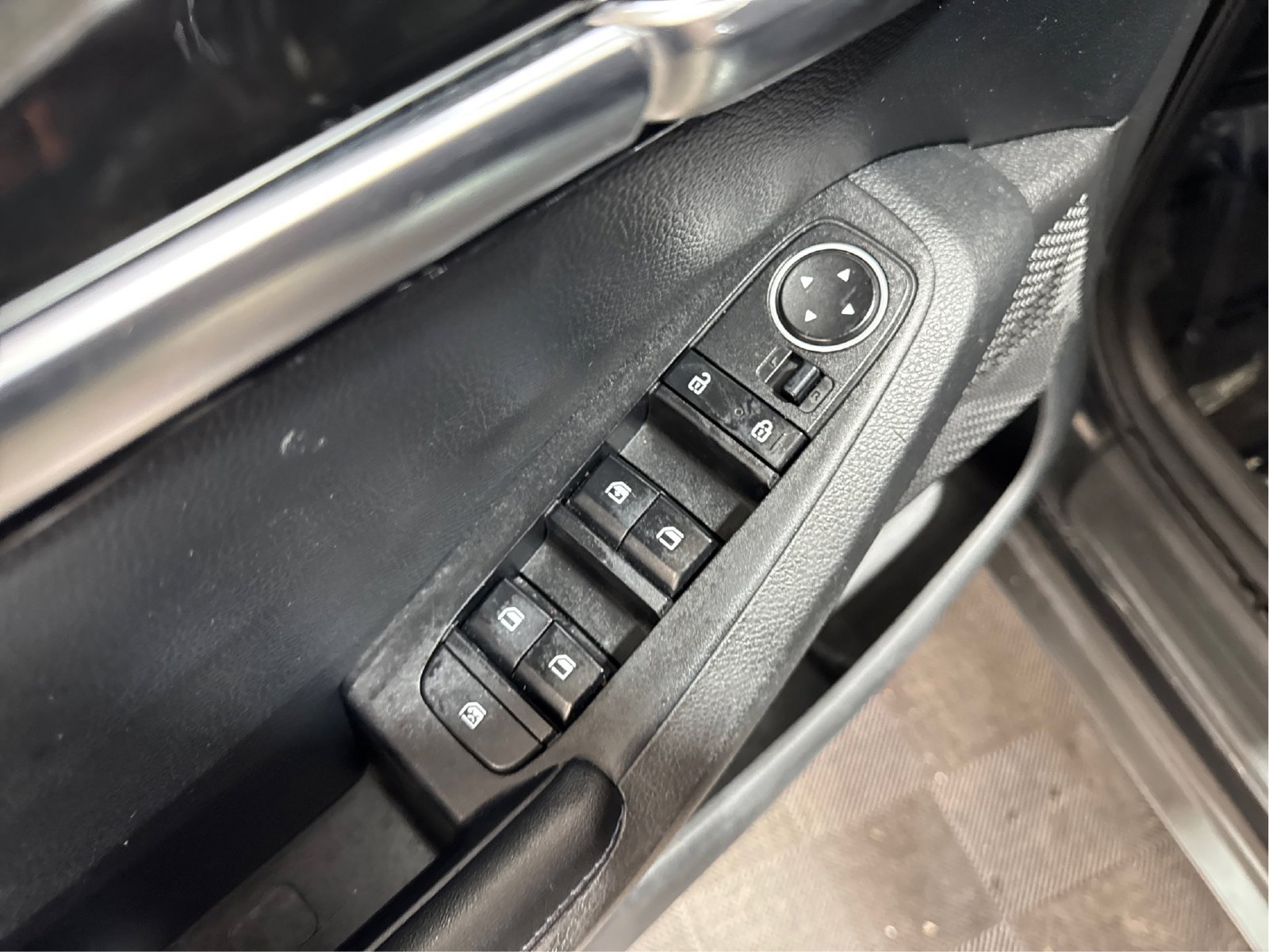 Used 2021 Kia Seltos S FWD image 29
