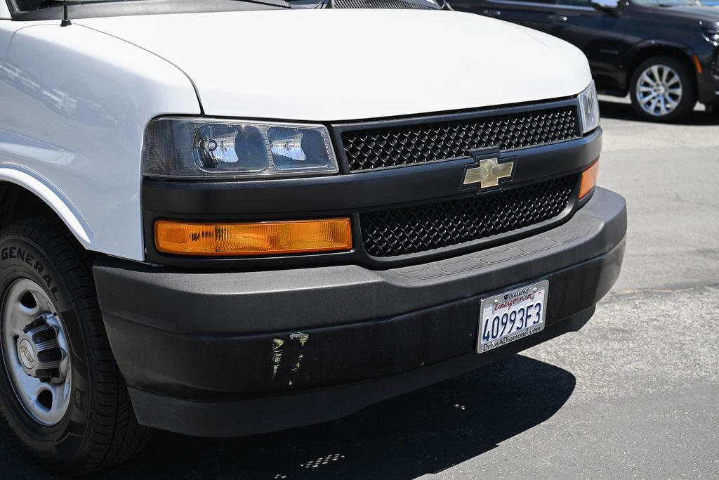 Used 2021 Chevrolet Express 2500 RWD image 10