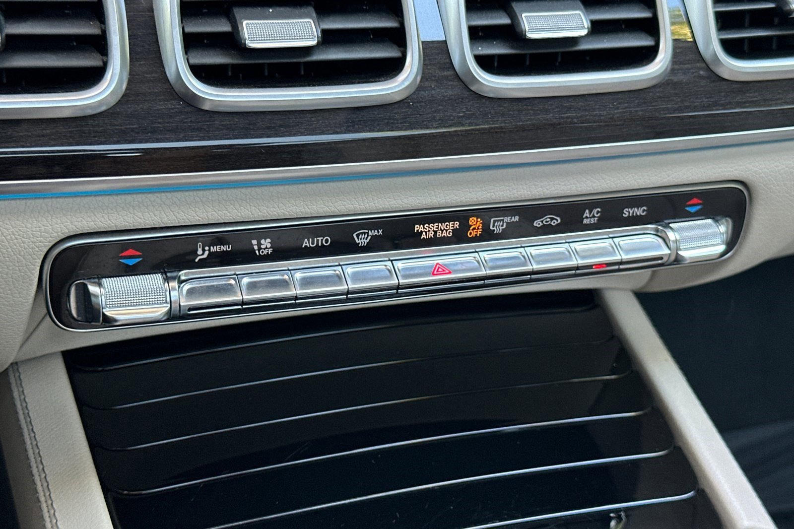Used 2020 Mercedes-Benz GLS 580 4MATIC image 19