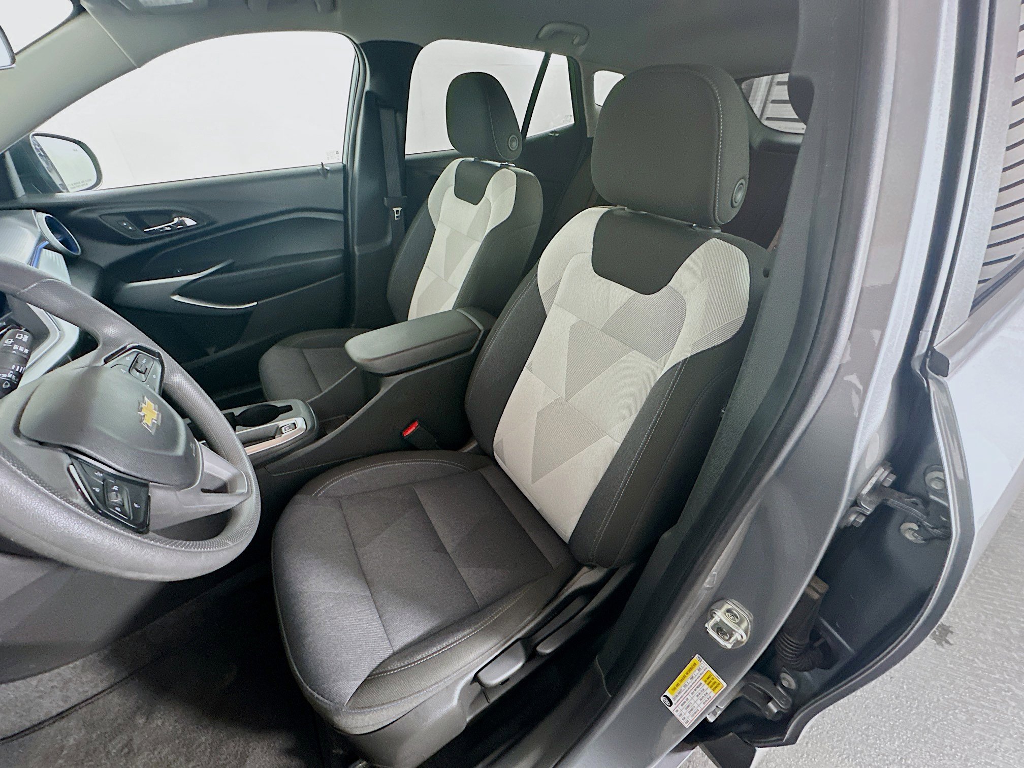 Used 2024 Chevrolet Trax LS w/ Driver Confidence Package FWD image 13