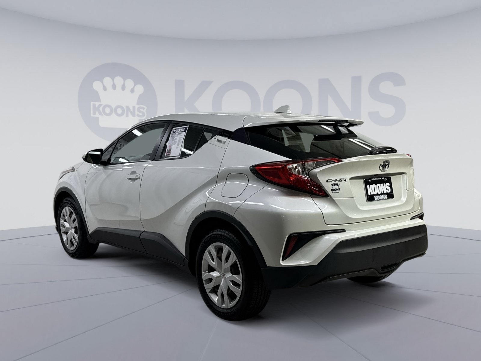 Used 2021 Toyota C-HR LE FWD image 18