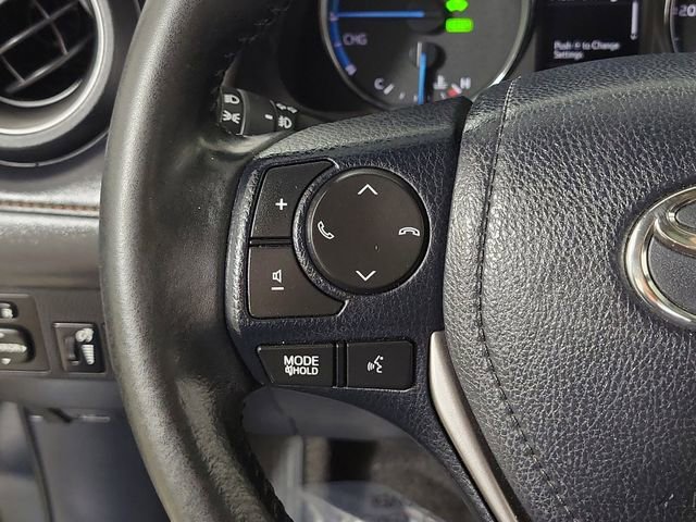 Used 2018 Toyota RAV4 SE image 25
