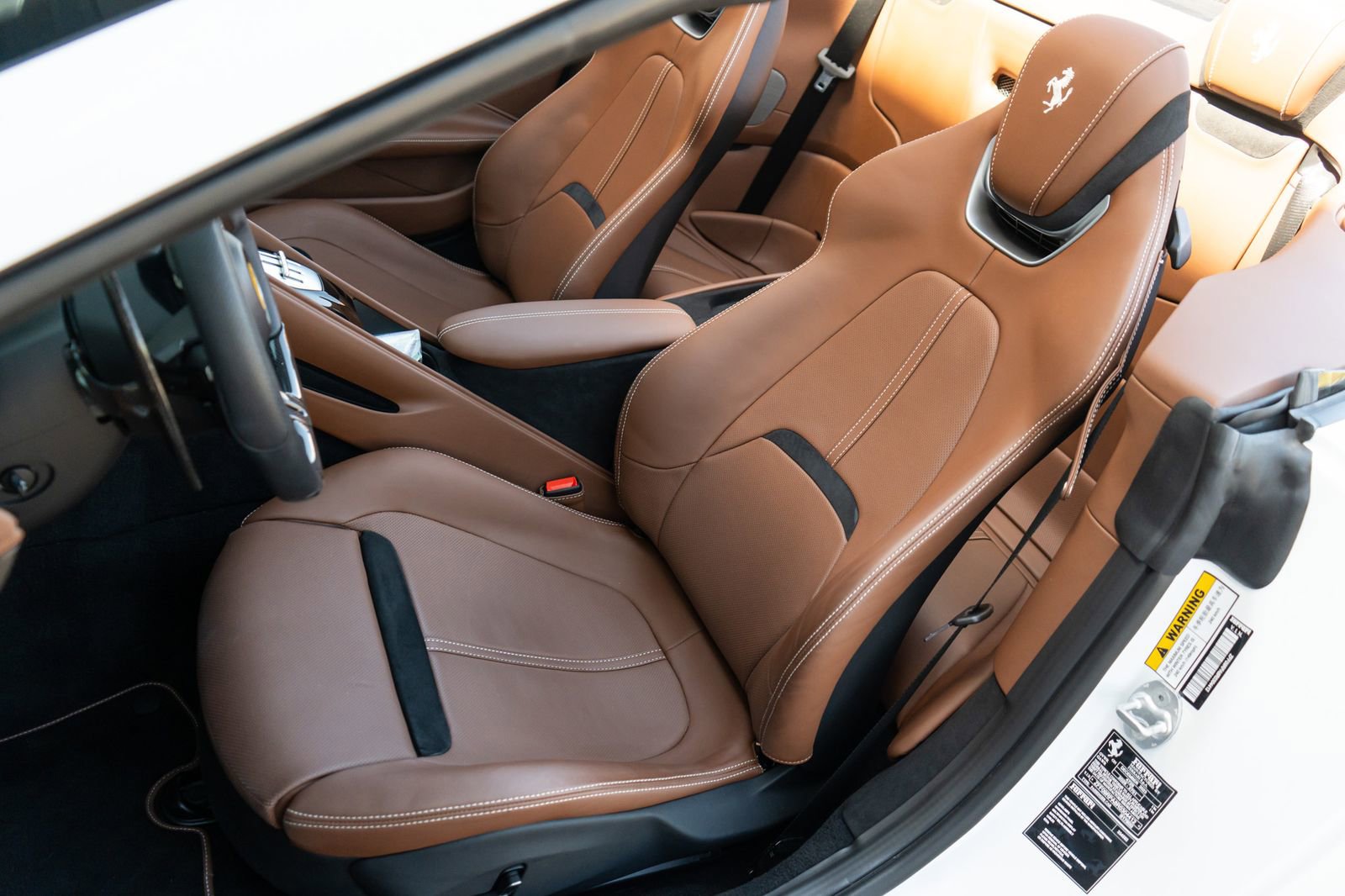 Used 2024 Ferrari Roma Spider RWD image 25