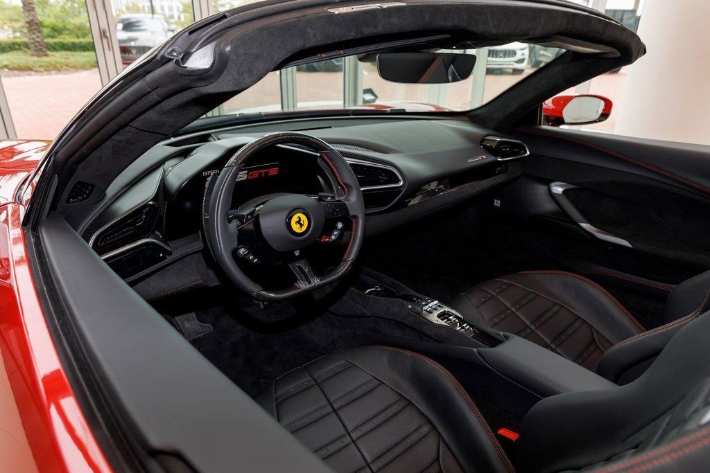 Used 2024 Ferrari 296 GTS image 40