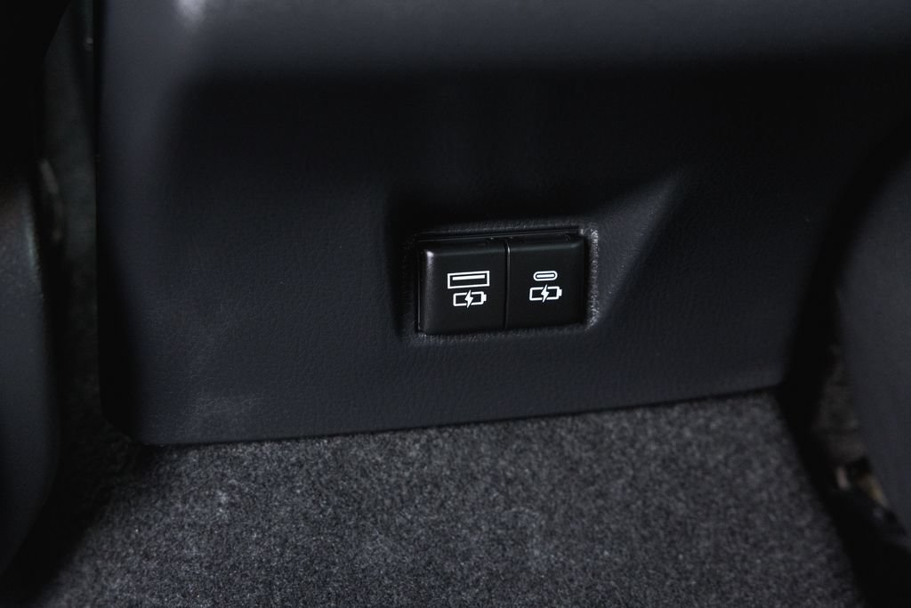 Certified 2025 Toyota Camry XSE AWD/4WD image 30