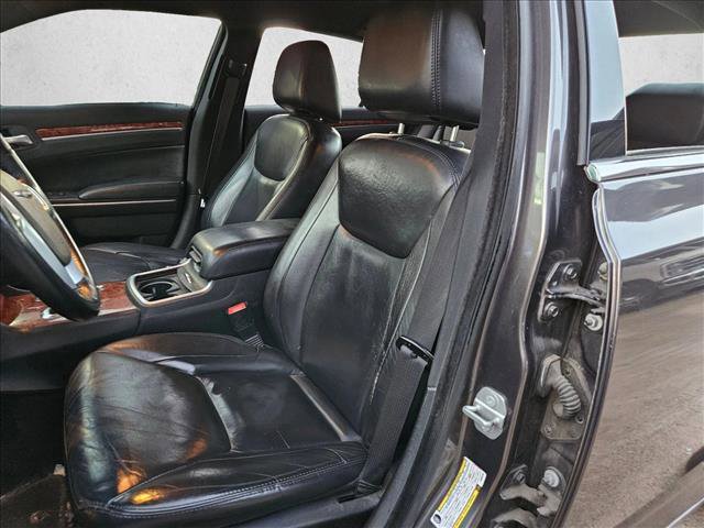 Used 2014 Chrysler 300 image 17