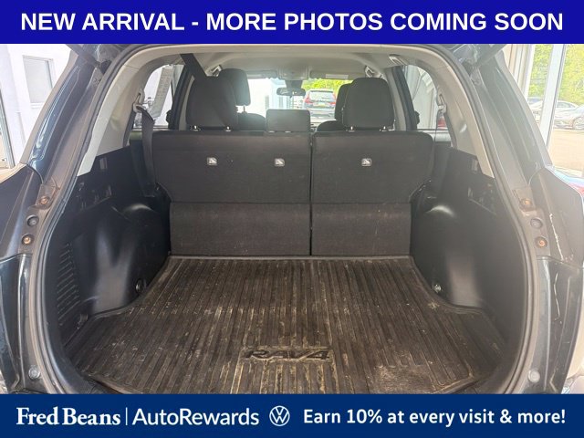 Used 2018 Toyota RAV4 LE w/ All Weather Liner Package AWD/4WD image 12