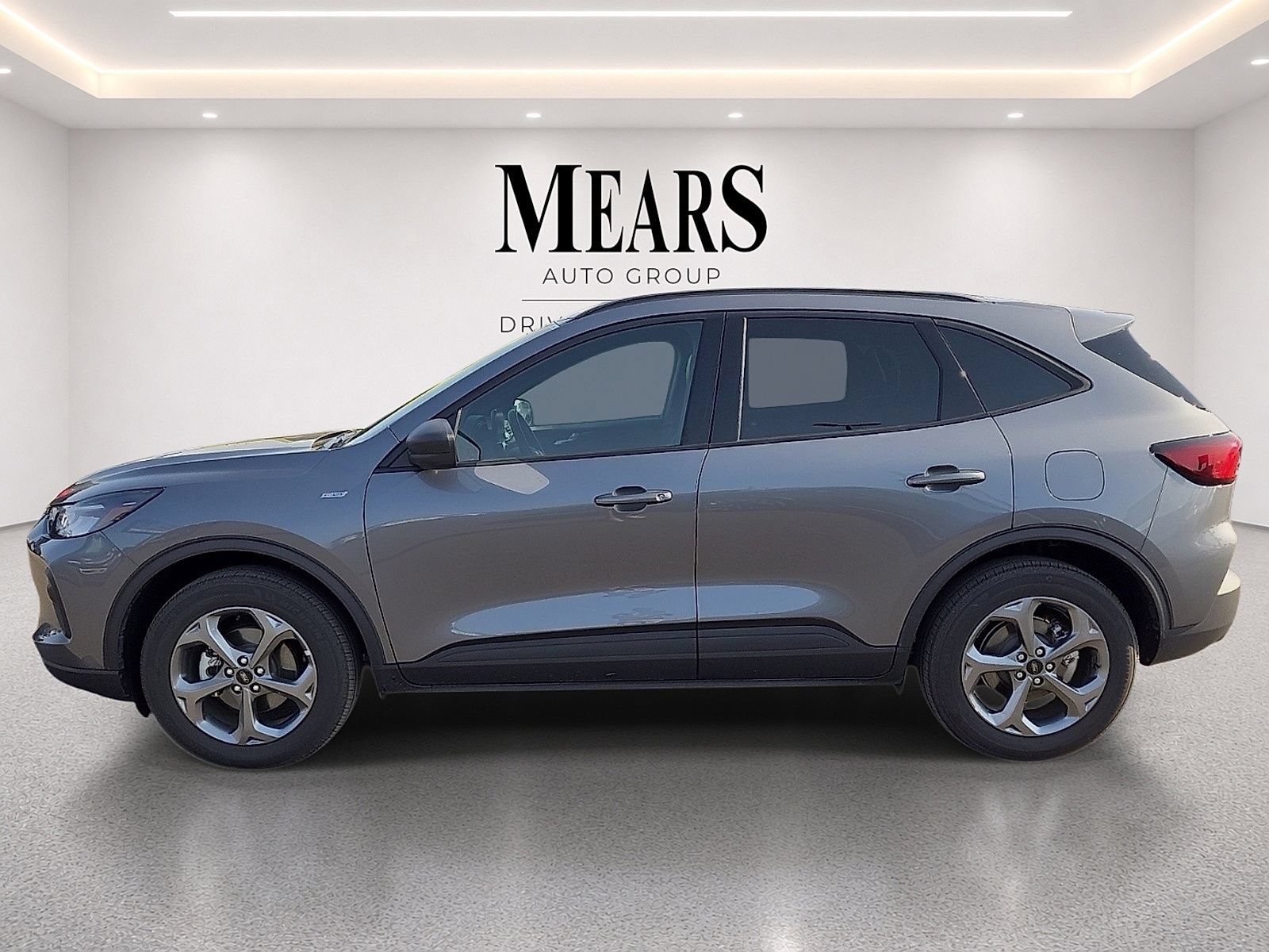 Used 2025 Ford Escape ST-Line AWD/4WD image 2