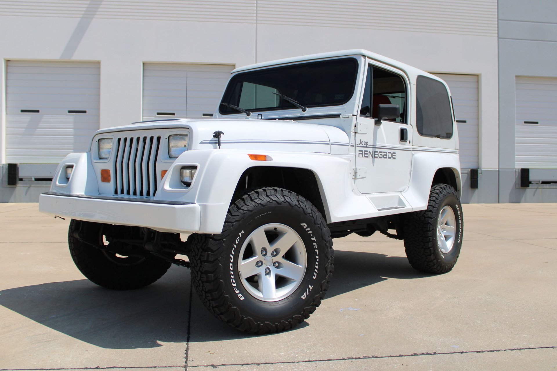 Used 1991 Jeep Wrangler Renegade AWD/4WD image 3