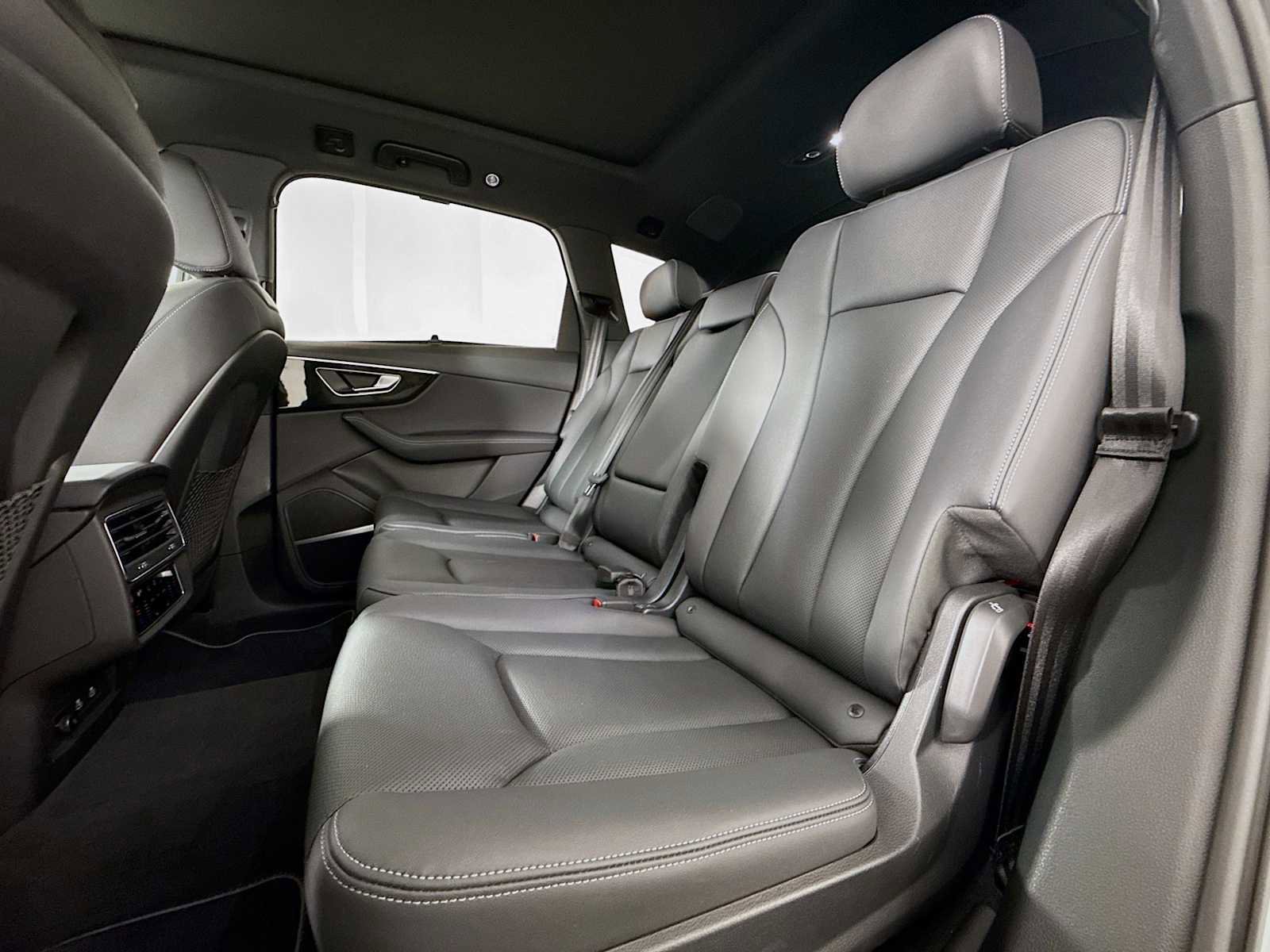 Used 2025 Audi Q7 3.0T Premium Plus w/ Premium Plus Package image 23