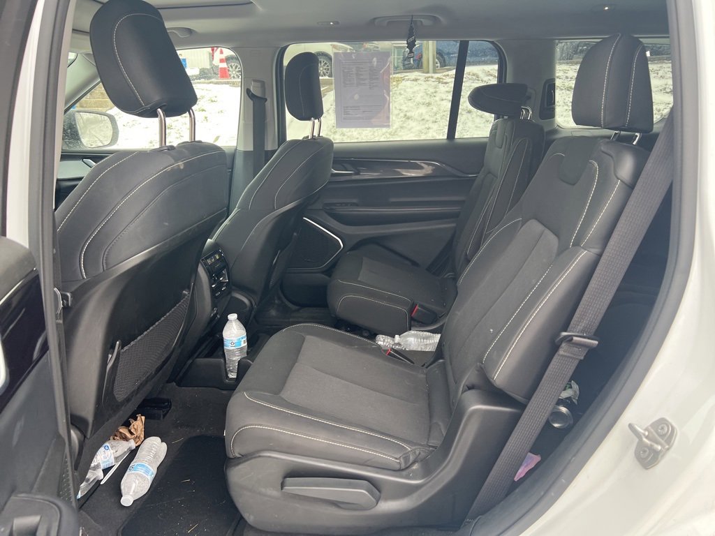 Used 2021 Jeep Grand Cherokee L Laredo w/ Luxury Tech Group I image 10