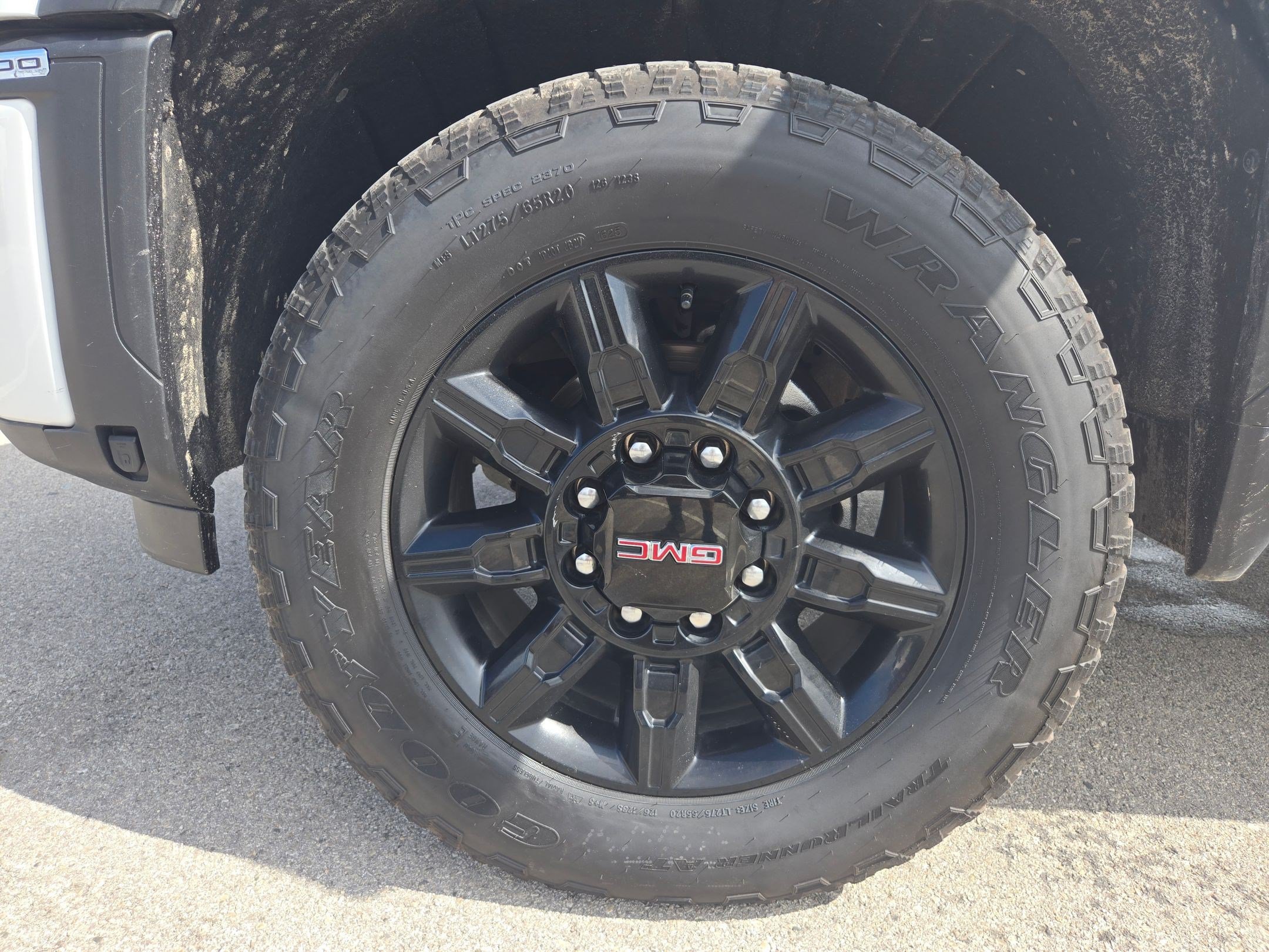 Used 2025 GMC Sierra 2500 AT4 AWD/4WD image 28