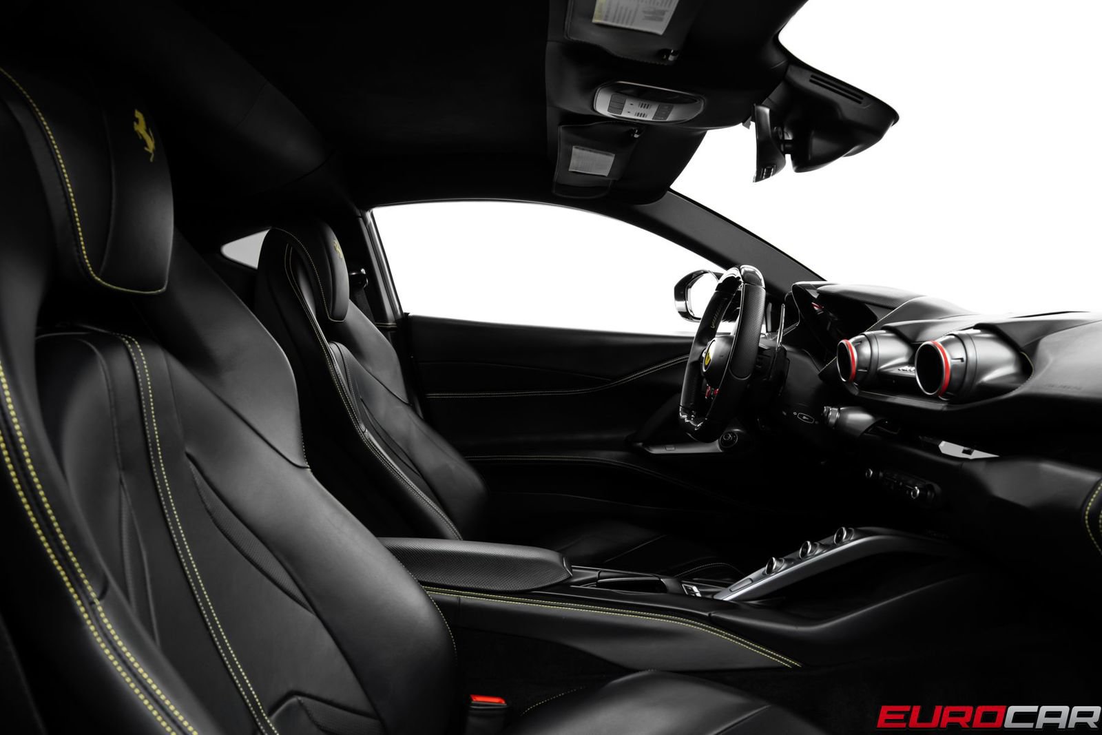 Used 2020 Ferrari 812 Superfast RWD image 39
