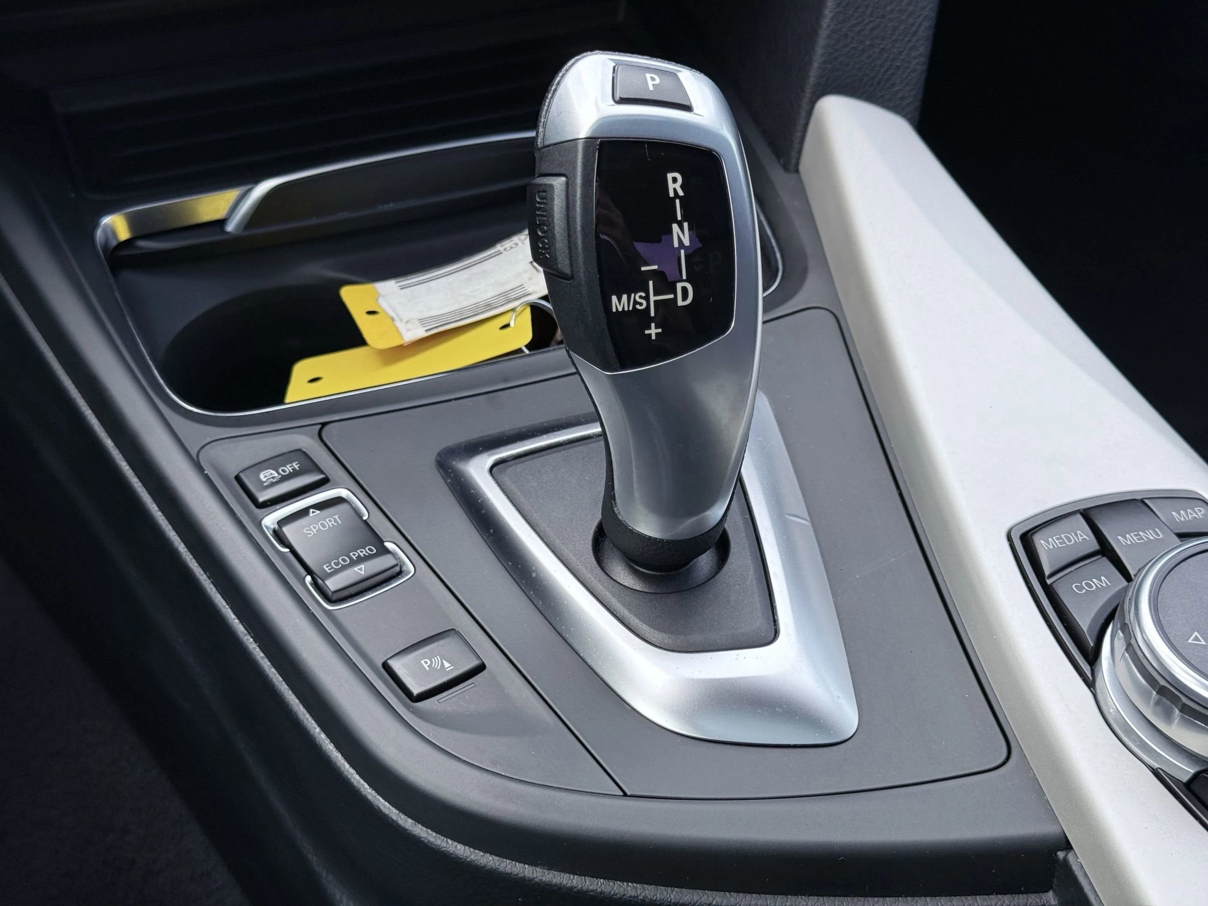 Used 2017 BMW 320i Sedan image 20