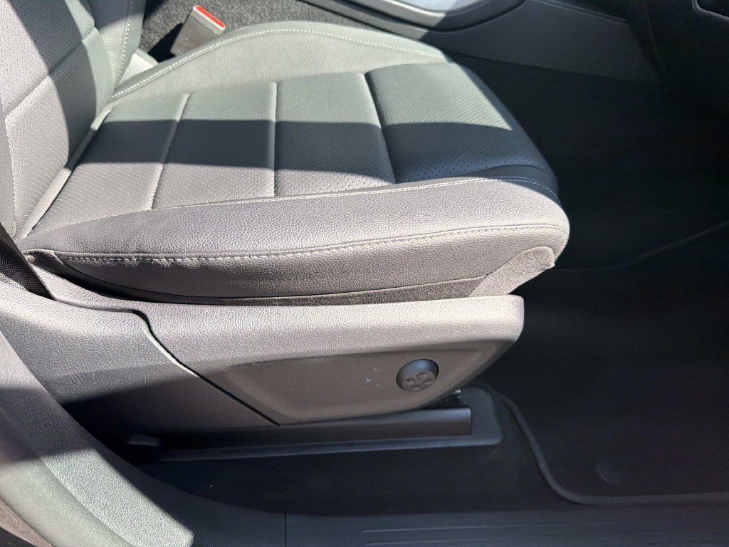 Used 2025 Mercedes-Benz GLE 350 4MATIC image 12
