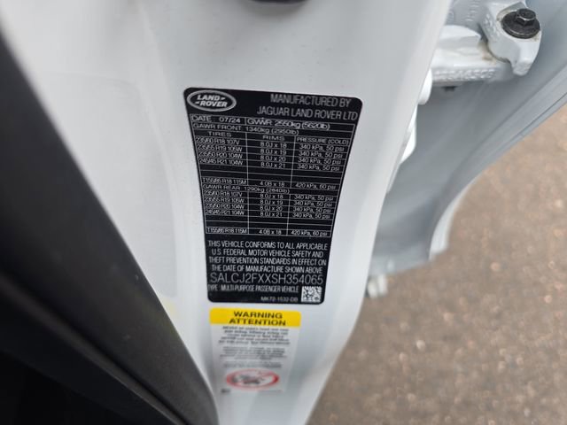 Certified 2025 Land Rover Discovery Sport S image 37