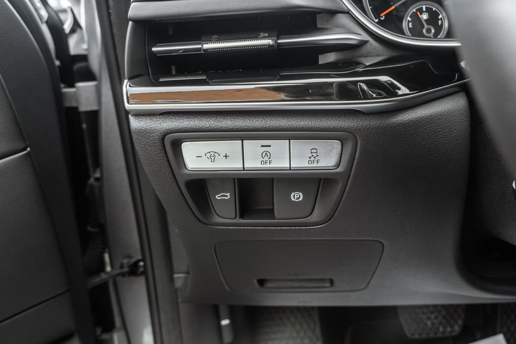 Used 2023 Genesis G80 2.5T image 15