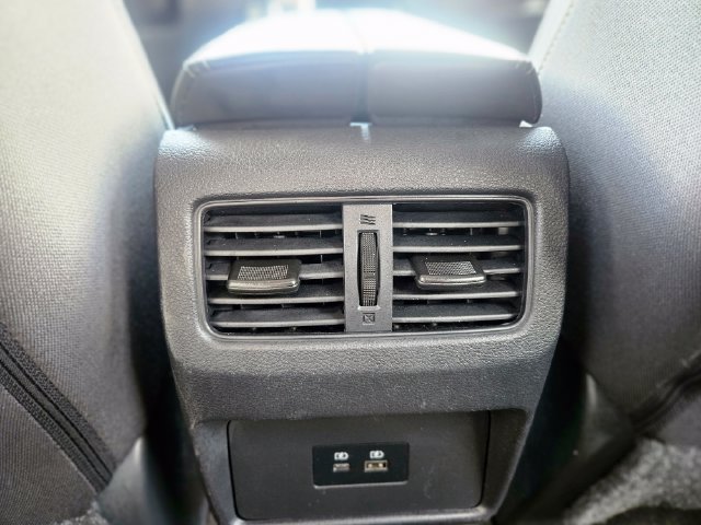 Used 2023 Nissan Rogue SV AWD/4WD image 30
