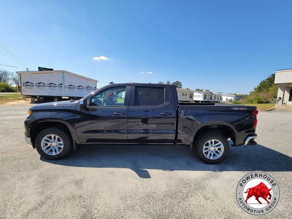 Used 2023 Chevrolet Silverado 1500 LT image 3