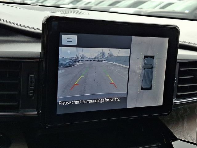 Certified 2023 Ford Explorer Platinum w/ Equipment Group 601A image 18