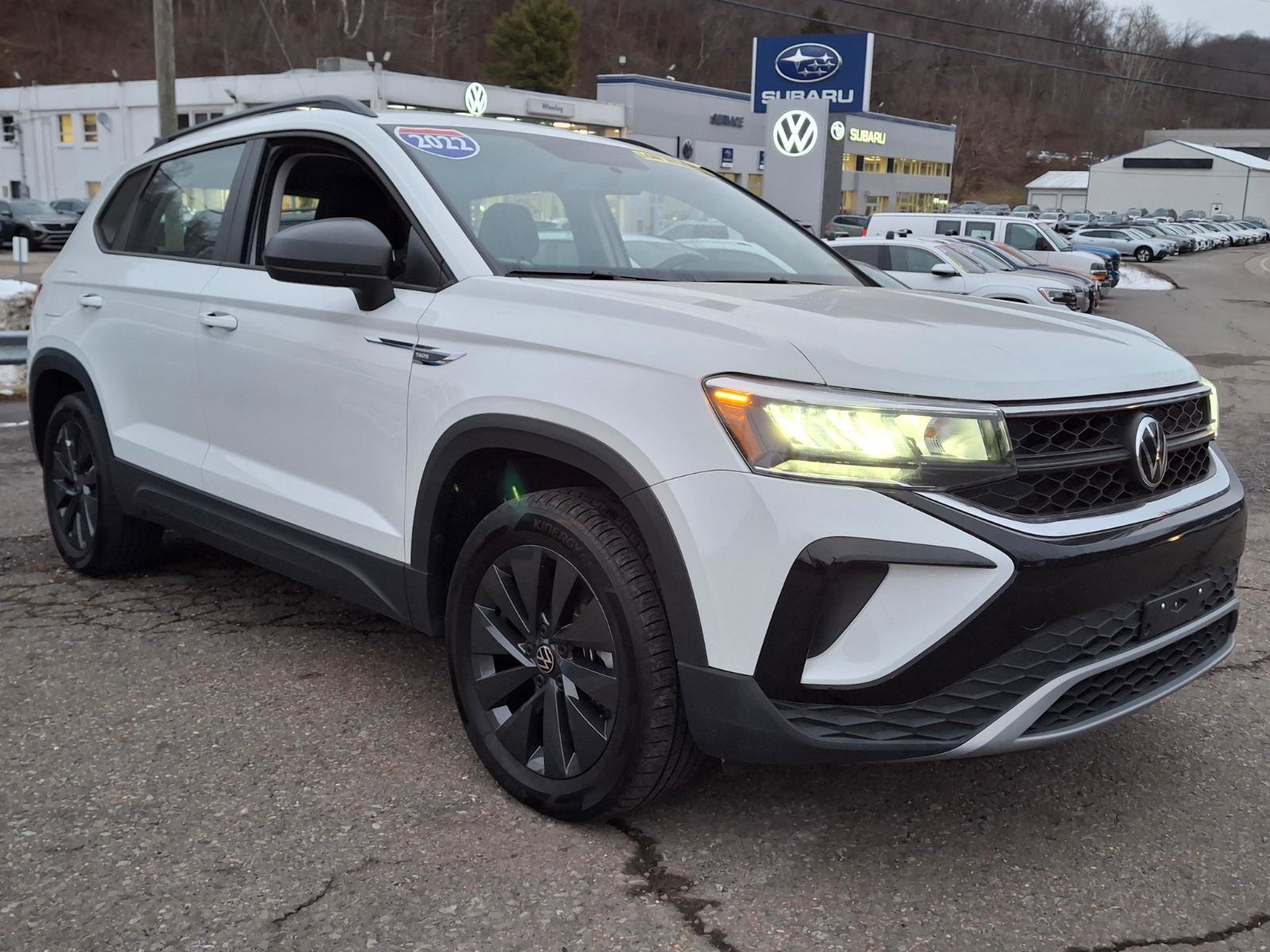 Used 2022 Volkswagen Taos S image 2