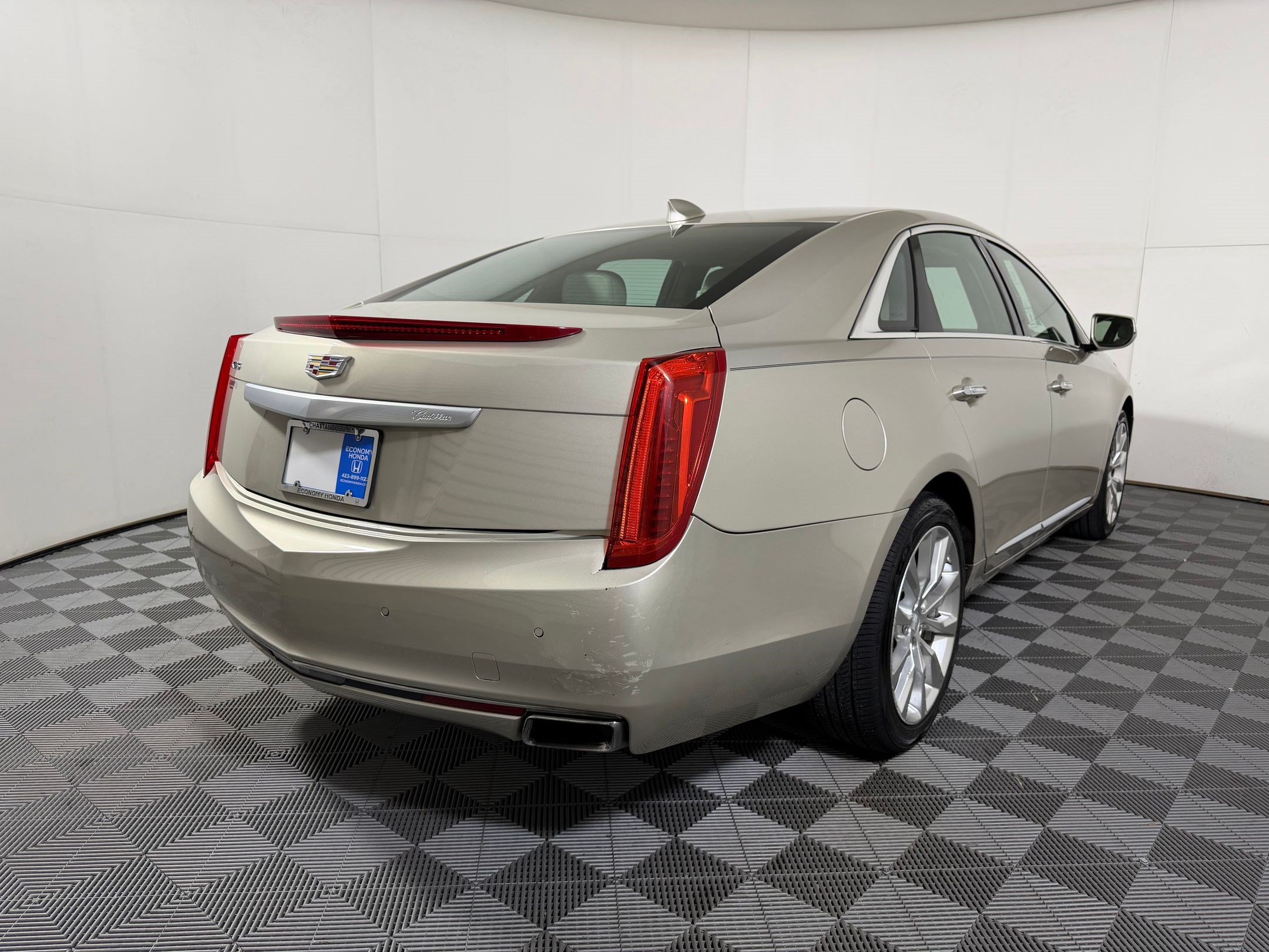 Used 2016 Cadillac XTS Luxury FWD image 19