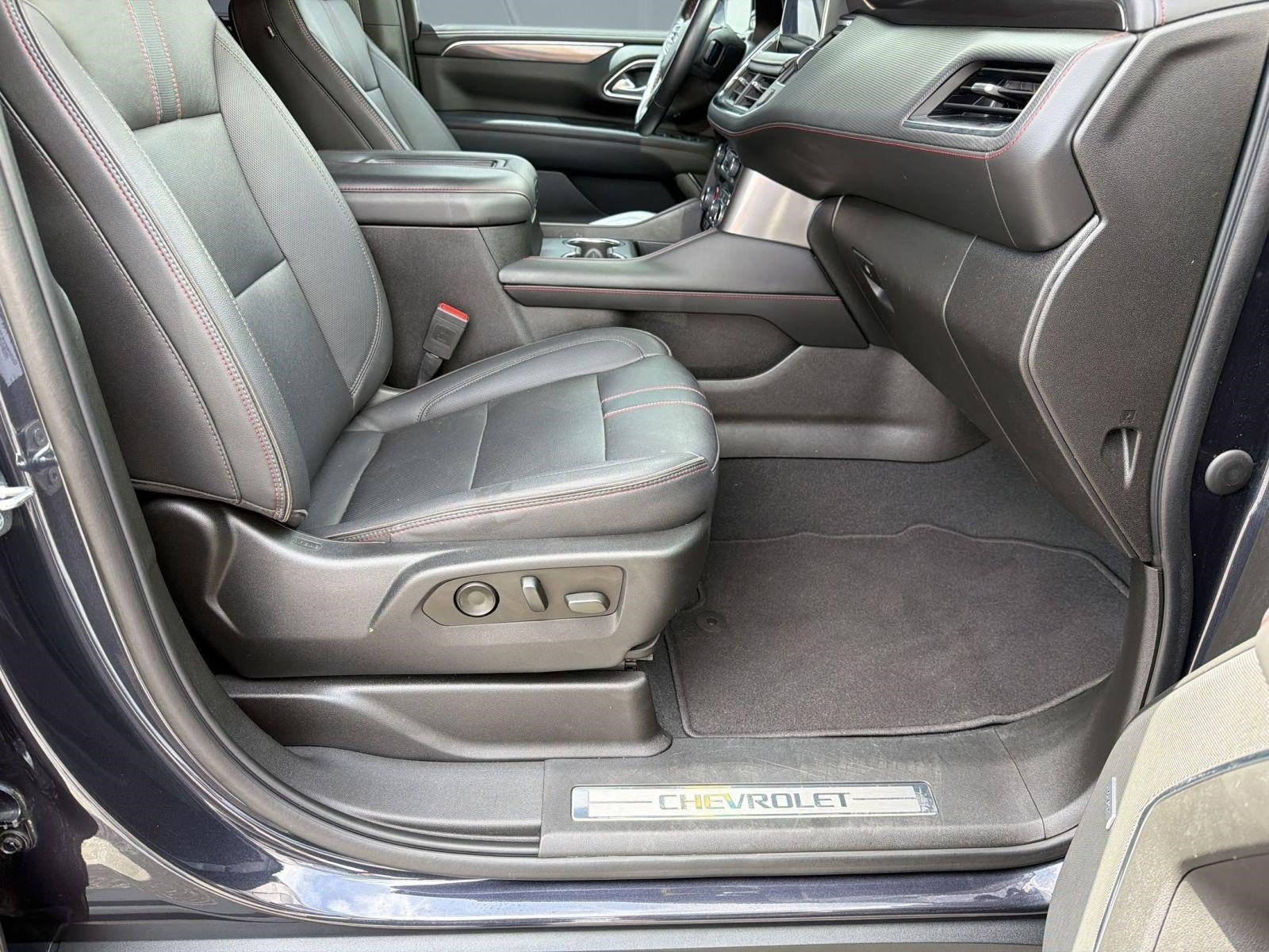 Used 2022 Chevrolet Tahoe RST w/ Luxury Package AWD/4WD image 24