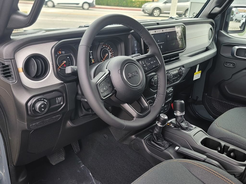 New 2026 Jeep Gladiator Sport AWD/4WD image 6
