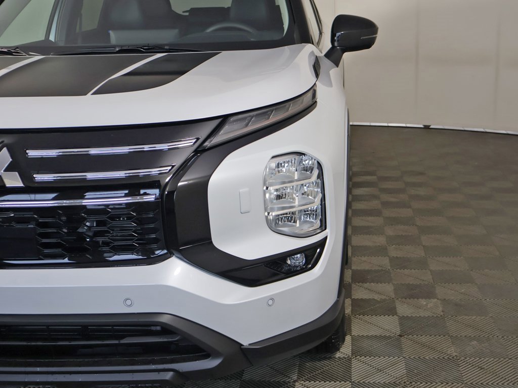 New 2026 Mitsubishi Outlander Trail Edition image 17